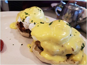 West 82 Bar & Grill eggs benedict