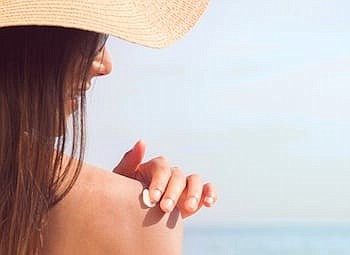 The chemistry of sunscreen is under scrutiny by the U.S. Food and Drug Administration (FDA), which has proposed updated regulations …