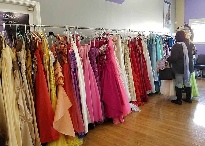 A Prom Dress Giveaway for high school seniors will be held on March 24th from 10 a.m. to 2 p.m. at the WaddieAnn Venue, 4304 W. Lincoln Hwy., in Matteson.