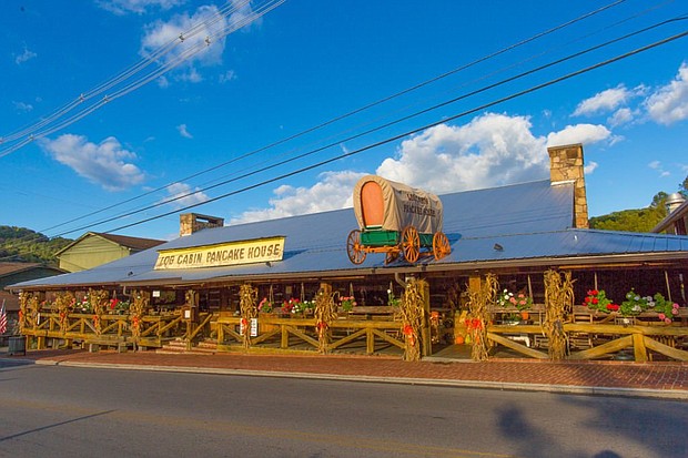 Photo Credit:  SmokyMountains.com