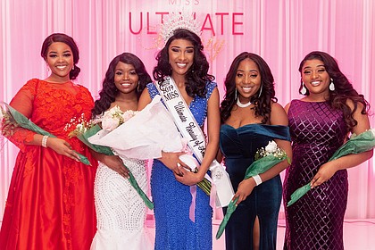 Miss Ultimate Beauty of America 2019 - Miss Division Top 5 - (left to right) 4th Runner Up Atarah Hooten, 2nd Runner Up Corlisa Hockless, Miss Ultimate Beauty of America 2019 Rebecca Edwards, 1st Runner Up Lauren Clemons, 3rd Runner Up Morgan McGowan/ Photo by Jerren Willis