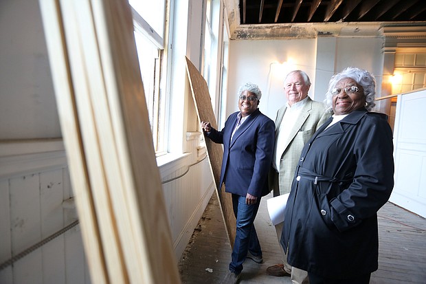 From left: Wanda Stallings, Charles Ayers, and Margaret Stallings