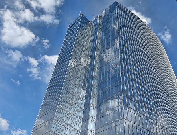 This sleek, 20-story glass tower rises 413 feet into the sky in the block bounded by Cary, Canal, 6th and 7th streets in Downtown. When completed, this latest addition to the city’s skyline, now dubbed Canal Place, will house employees of Dominion Energy. The building has been two years and more than $250 million in the making and is the first of two towers the company plans to construct. A similar, 17-story tower is proposed next door on the property that now houses Dominion Energy’s One James Center building. (Sandra Sellars/Richmond Free Press)