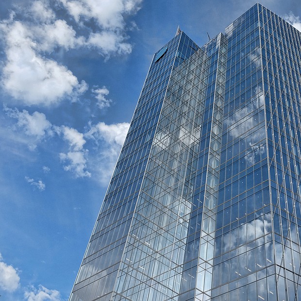 This sleek, 20-story glass tower rises 413 feet into the sky in the block bounded by Cary, Canal, 6th and 7th streets in Downtown. When completed, this latest addition to the city’s skyline, now dubbed Canal Place, will house employees of Dominion Energy. The building has been two years and more than $250 million in the making and is the first of two towers the company plans to construct. A similar, 17-story tower is proposed next door on the property that now houses Dominion Energy’s One James Center building. (Sandra Sellars/Richmond Free Press)