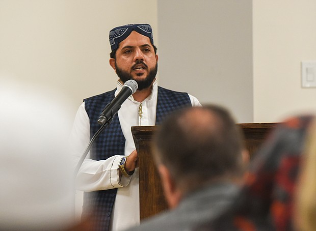 Imam Irfan Ali Shah of the Islamic Center of Henrico offers prayers in remembrance of the victims of the Easter Sunday bombings at three Christian churches and three luxury hotels in Sri Lanka that claimed the lives of more than 250 people and wounded 500 others. (Regina H. Boone/Richmond Free Press)