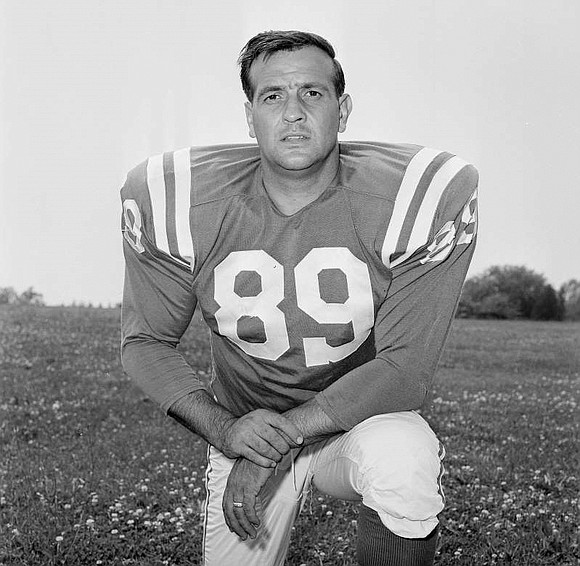 Gino Marchetti was a strong man on the football field. He also cast a powerful vote against social injustice. Mr. ...