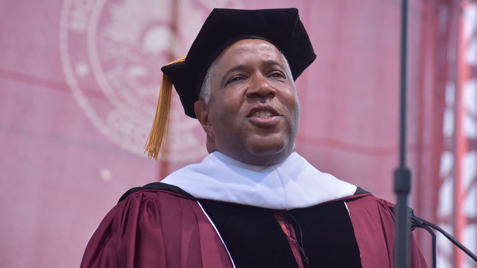 a-billionaire-will-pay-off-debt-of-morehouse-college-s-2019-graduates-here-is-what-that-gesture