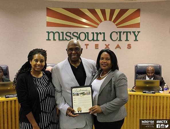 Mayor Yolanda Ford presented former Councilmember Don Smith a proclamation naming the week of June 16-22 as Juneteenth Week. Smith is the Founder and Chairman of MCJCF./Images courtesy of Missouri City