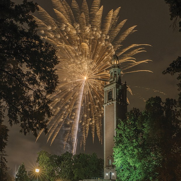 Fourth of July fans
Rain couldn’t dampen the Fourth of July holiday spirit of spectators who donned rain gear and huddled under umbrellas to hear the Richmond Concert Band perform at Richmond’s Dogwood Dell. The annual performance ushered in a fireworks show despite stormy weather last Thursday that canceled other area events. (photo by Ava Reaves)