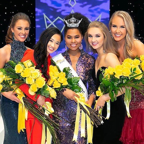 Miss Texas 2019 Chandler Foreman and the runner ups/photo by BluDoor Studios