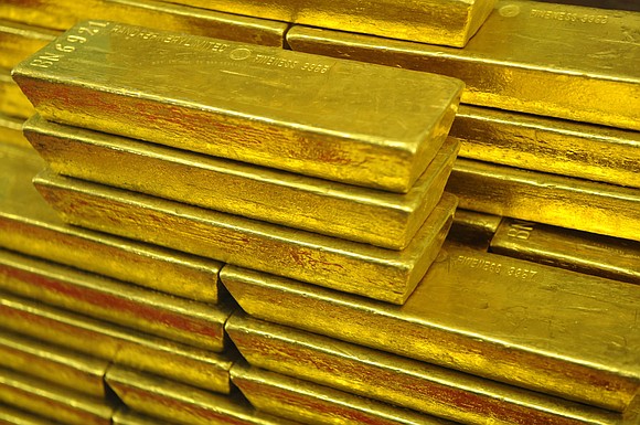 Frazzled investors are rushing to buy gold and government bonds as fears of a global recession, sparked by a trade …