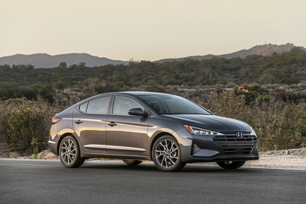 2019 Hyundai Elantra Sport