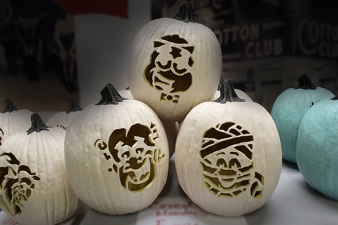 Pier Pumpkin Lights.  Photo credit: Navy Pier