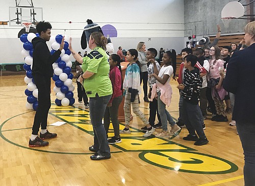 New gym equipment dedicated at school New gym equipment dedicated at school