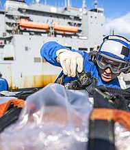 Photo by Petty Officer 2nd Class Taylor DiMartino