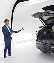 Part personal shopper, part interactive digital showroom, Cadillac Live offers the ability to conveniently explore Cadillac’s lineup from anywhere.