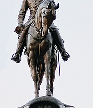 Robert E. Lee monument