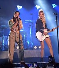 Halsey & Kelsea Ballerini