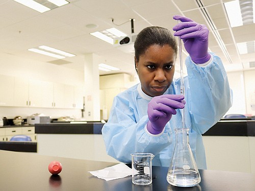 Medical lab technicians are the healthcare professionals who perform test procedures in the hospital clinical laboratory and are trained to ... Medical lab technicians are the healthcare professionals who perform test procedures in the hospital clinical laboratory and are trained to ...
