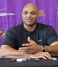 NBA great Charles Barkley (photo via commons.wikipedia.org)