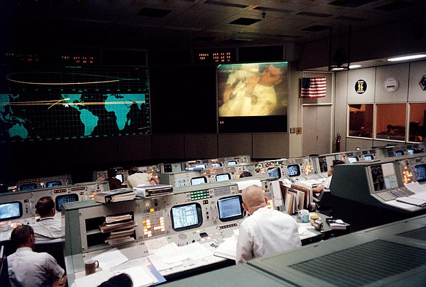 Mission Control Center (MCC) - Apollo 13 - Fourth (4th) Television Signal - MSC