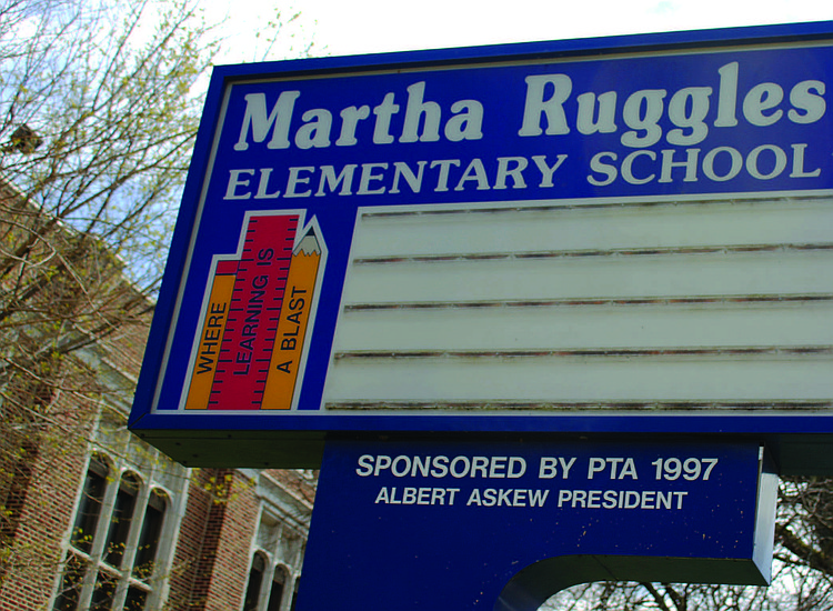 SCHOOL CLOSURES HAVE PARENTS SCRAMBLING TO KEEP THEIR JOBS AND SECURE