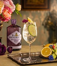 Midsummer Spritz
1 ½ parts Hendrick’s Midsummer Solstice
½ part Elderflower
Top with soda
Squeeze of lemon
Garnish with flowers and cucumber