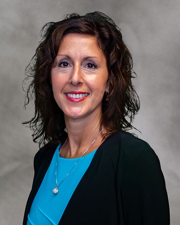 Silver Cross Hospital has promoted Administrative Director of Applications and Performance Management Teresa Andrea to the position of Vice President, ... Silver Cross Hospital has promoted Administrative Director of Applications and Performance Management Teresa Andrea to the position of Vice President, ...