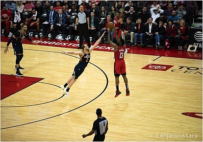 A familiar face made its way back to the basketball court on Thursday. To the NBA world it was refreshing …