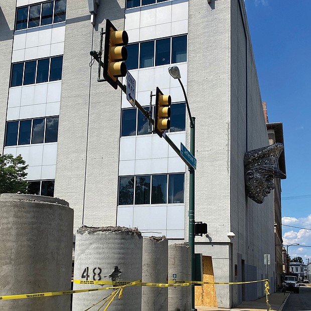 Grace Street once again is open in front of Richmond Police Department’s Headquarters at 200 W. Grace St. Concrete barriers filled with gravel blocked traffic beginning around June 16.