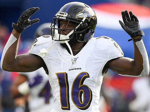 Two Baltimore Ravens players have opted out of the 2020 NFL season be- cause of concerns due to Covid-19. Pri- ... Two Baltimore Ravens players have opted out of the 2020 NFL season be- cause of concerns due to Covid-19. Pri- ...