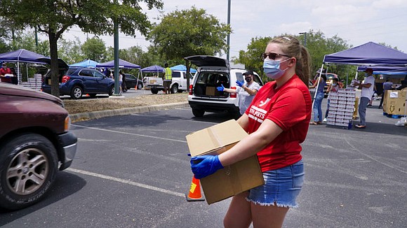 Wells Fargo parking lots become mobile food distribution centers this summer as the company teams with local food banks during …