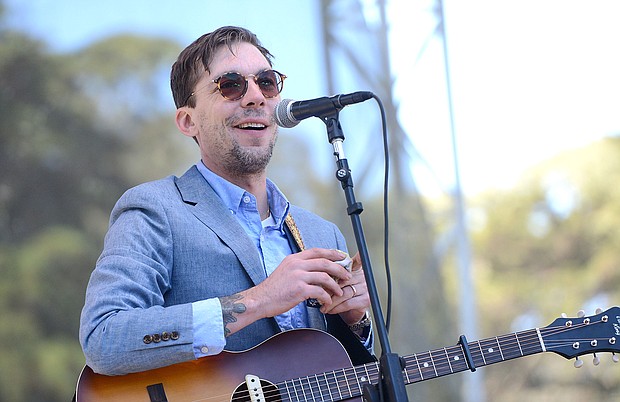 Singer-songwriter Justin Townes Earle has died, according to an announcement from his representatives./Credit:	Scott Dudelson/Getty Images