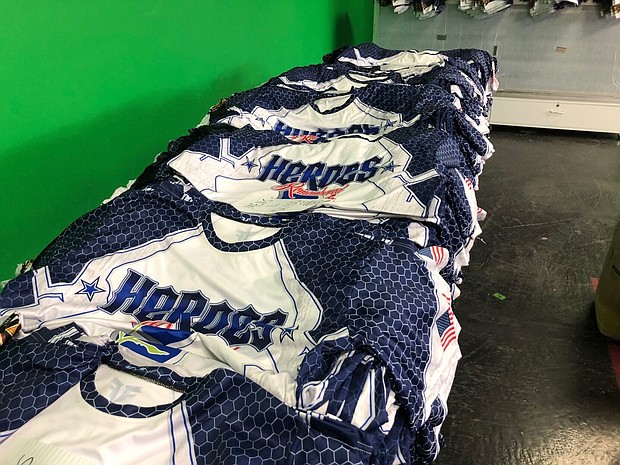 The Injured Police Officer's Fund is honoring its former president and fallen Metro Lieutenant Erik Lloyd./Credit:	KVVU