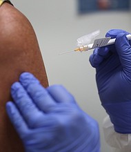 Experts caution to keep coronavirus vaccines off the fast track./Credit:	Joe Raedle/Getty Images