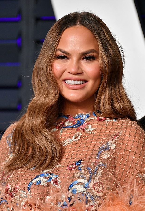 Chrissy Teigen attends the 2019 Vanity Fair Oscar Party hosted by Radhika Jones at Wallis Annenberg Center for the Performing Arts on February 24, 2019 in Beverly Hills, California./Credit:	Dia Dipasupil/Getty Images North America/Getty Images