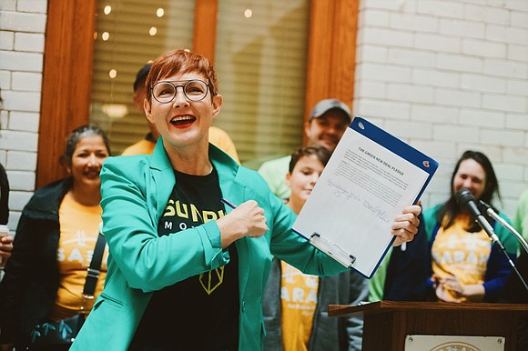 Sarah Iannarone is showing off some impressive support from the local Black community in her runoff election for Portland mayor ... Sarah Iannarone is showing off some impressive support from the local Black community in her runoff election for Portland mayor ...