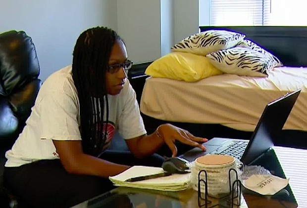 Jillesa Willis could not afford to rent another place, and was left with nowhere to go until CBS 2 Investigator Dorothy Tucker told her story.
Credit:	WBBM