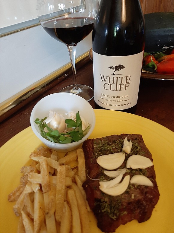 White Cliff Pinot Noir 2019 a perfect Red Wine for Fall dishes