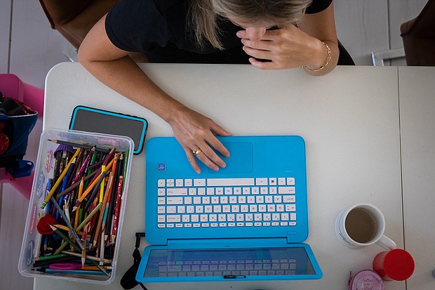 Hundreds of thousands of women — nearly eight times more than the number of men — dropped out of the US labor force last month, as the pandemic continues to exacerbate inequalities in America's economy.
Credit:	Jayme Gershen/Bloomberg/Getty Images