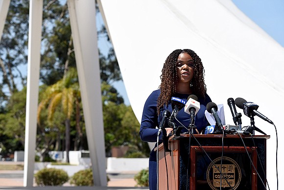 The city of Compton is launching a pilot program that will guarantee free, recurring cash payments to 800 of its …