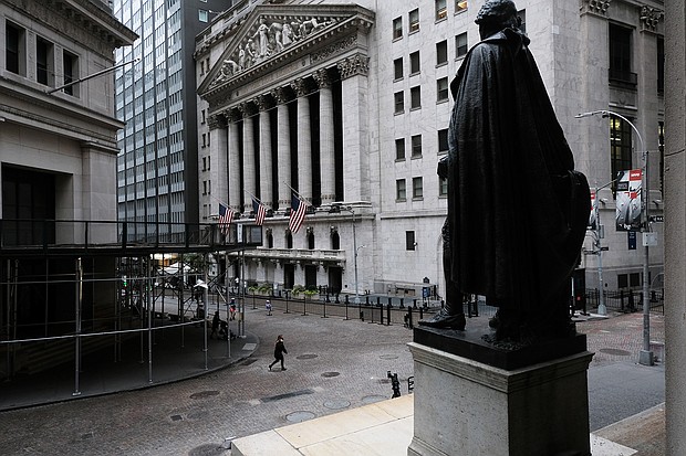 Stocks tumble as Covid-19 cases surge and stimulus is nowhere to be found.
Credit:	Spencer Platt/Getty Images