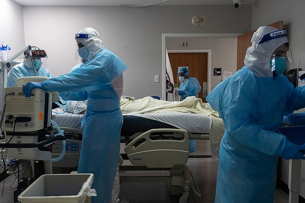 The US reported the most single-day Covid-19 deaths since May and experts say pandemic is accelerating
Credit:	Go Nakamura/Getty Images
