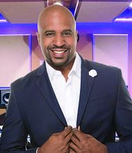 Cayman Kelly is a best-selling author and entertainment voice-over artist veteran of 20 years.