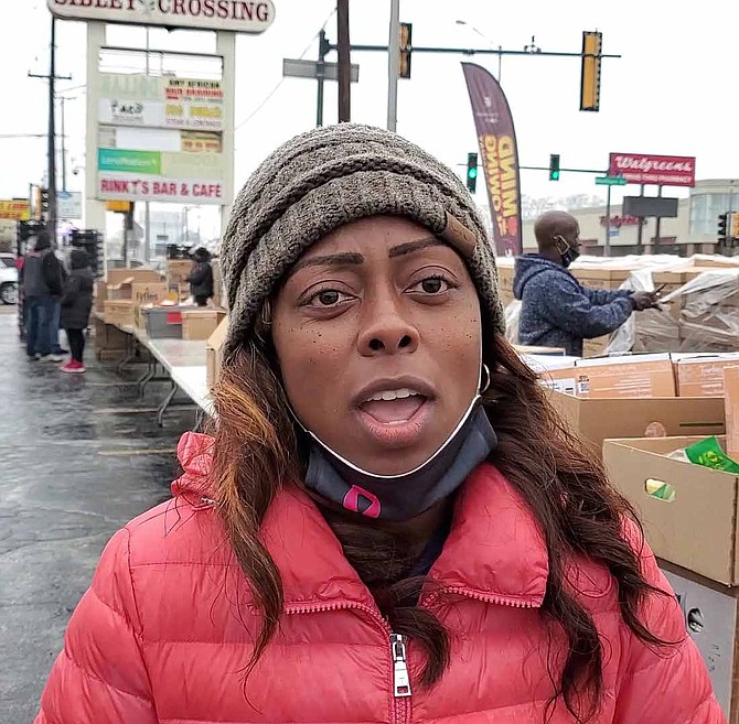 Dolton Trustee Tiffany Henyard hosted two giveaway events during the Thanksgiving holiday. Henyard wanted to show her residents that she cares about their needs. Photo courtesy of Tiffany Henyard