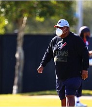Romeo Crennel
Photo Credit/ Houston Texans