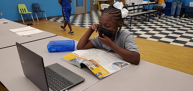 Boys & Girls Clubs of Greater Houston and Comcast have joined forces to equip 10 of the nonprofit’s Clubs in the Houston area, and its headquarters, with WiFI-connected “Lift Zones” to enable children and teens fully participate in educational opportunities and the digital economy. Pictured: a Comcast employee performing installation at BGCGH headquarters and Club members working on computers at Blue Learning Labs. Comcast photo by Mari Bosker, Boys & Girls Clubs of Greater Houston. Blue Learning Labs photos by Andres Garcia, Boys & Girls Clubs of Greater Houston.