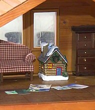 Dollhouse makeovers become full-time job for Kate Yetman who was left out of work during the pandemic.
Credit:	WBZ