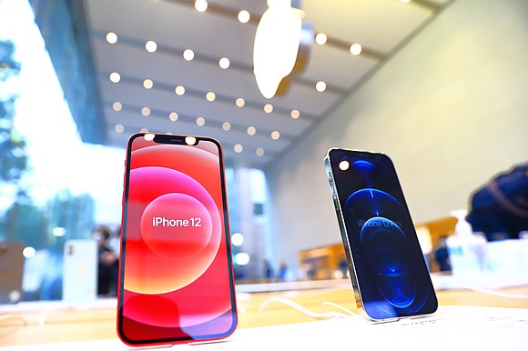 An important heads-up for iPhone owners: Apple is warning customers that its smartphones could interfere with medical devices, including pacemakers.