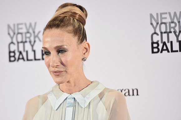 Sarah Jessica Parker reveals the "Sex and the City" revival won't ignore the coronavirus pandemic.